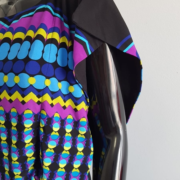 Olivia Matthews Dress Size 8 (E) - Picture 2 of 5